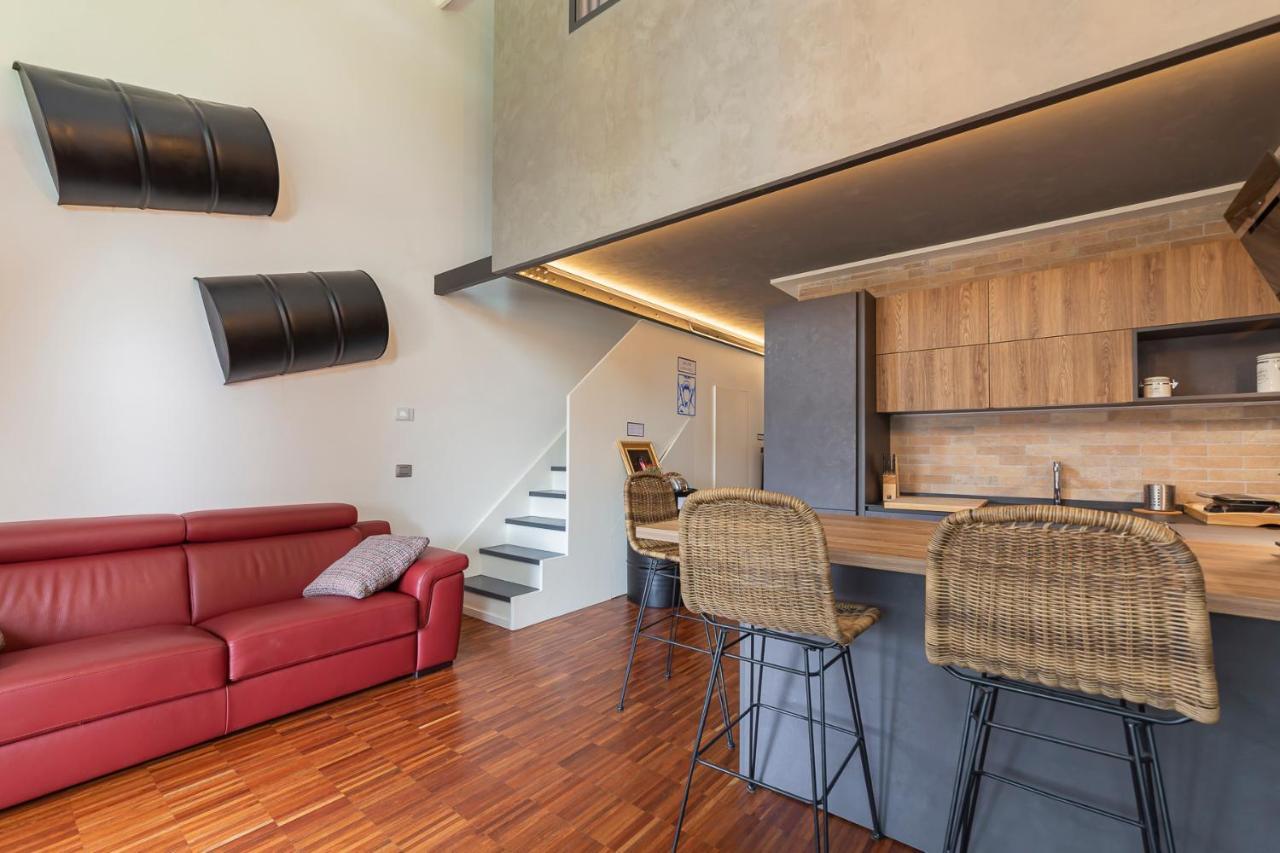 Luxury Loft Adriano 51 Apartment Милано Екстериор снимка